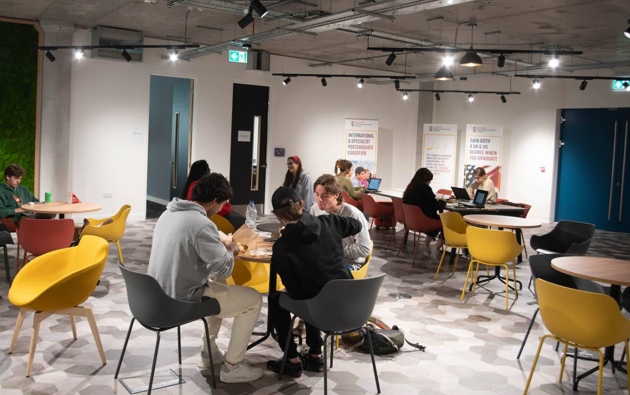 Richmond - The American University London